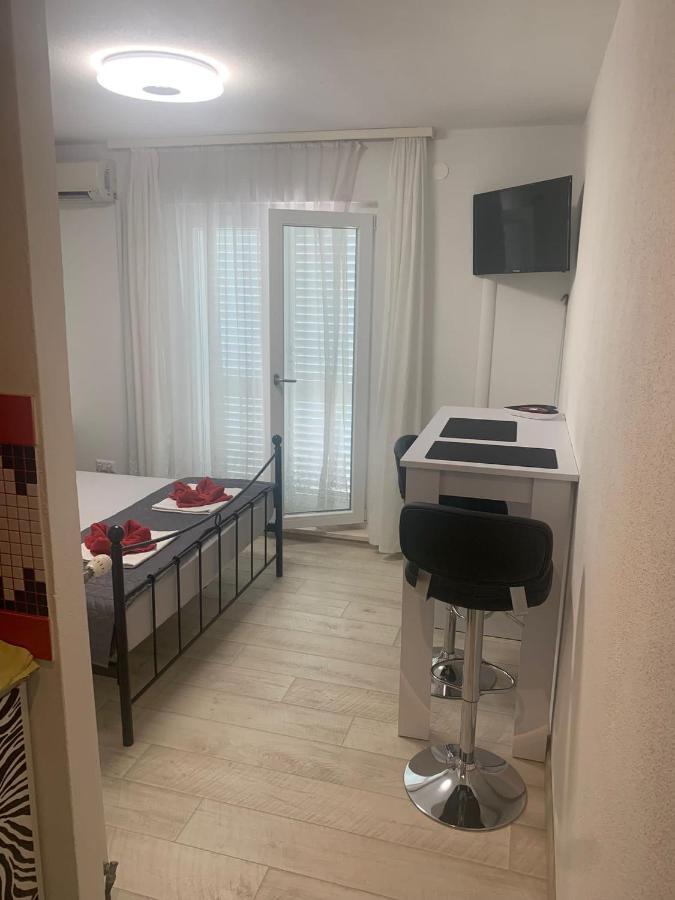 Apartments Logos Трогір Екстер'єр фото